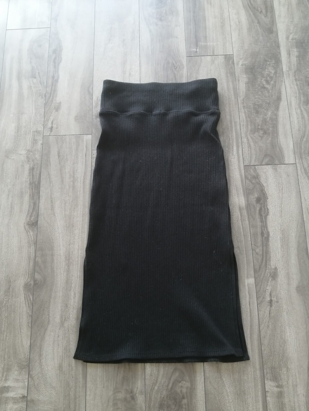 Aerie High Waist 3/4 length ribbed cotton Black skirt